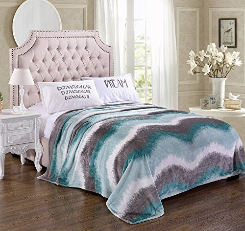 Ben&Jonah Designer Plush Queen (86 inch x 86 inch ) Blanket - Ombre Wave