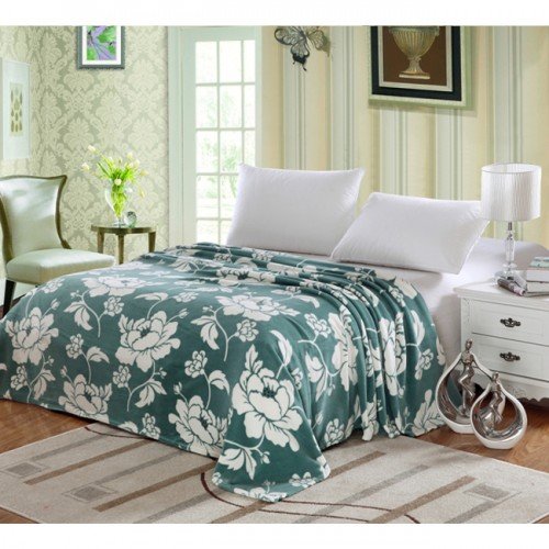 Ben&Jonah Designer Plush King MadisonÂ Micro Fleece Jacquard Blanket -Green