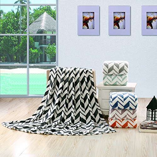 Tribal Arrows Microplush Blanket - Green (King)